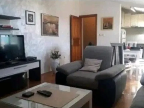 Sale, two bedroom apartment, 63m², Stara Varoš, Podgorica - image 2