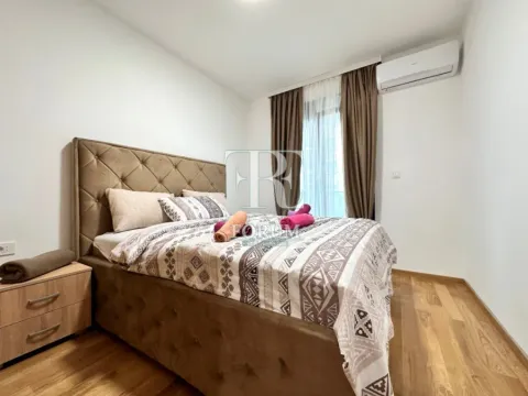 Izdavanje, jednosoban stan, 47m², City Kvart, Podgorica - image 2