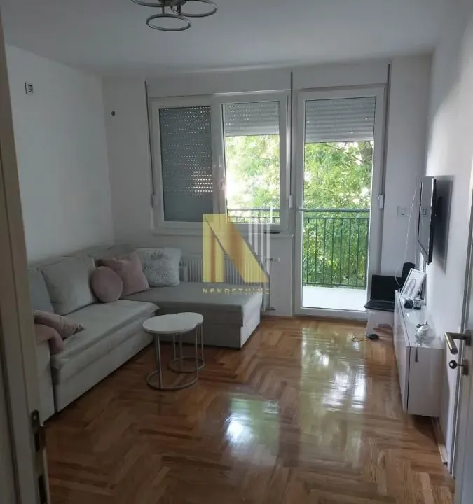 Rent, one bedroom apartment, 37m², Bulevar patrijarha Pavla, Novi Sad Sve Podlokacije