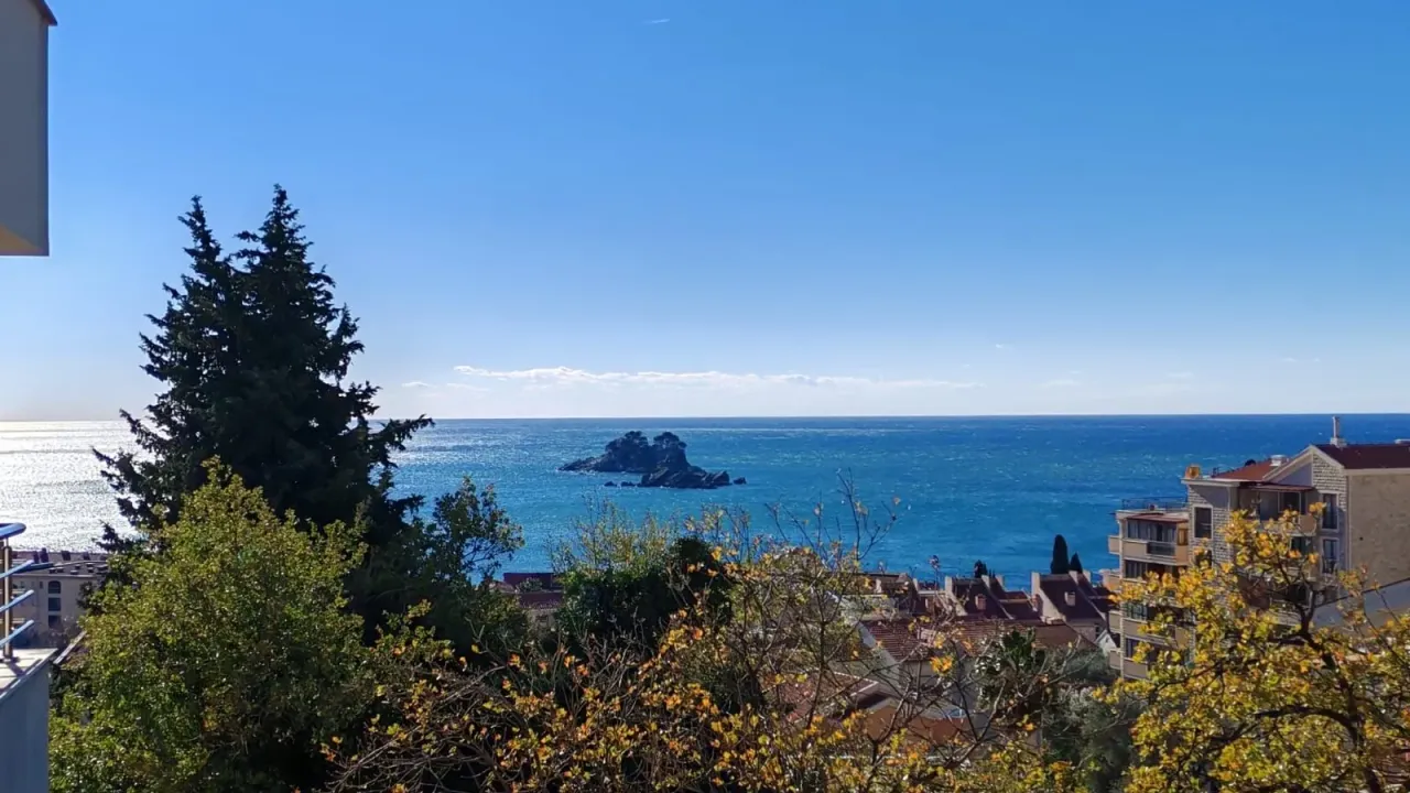 Sale, two bedroom apartment, 62m², Petrovac, Budva