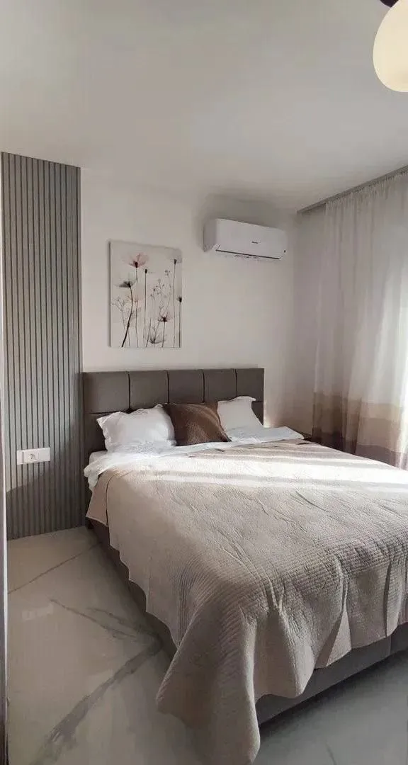 Sale, studio apartment, 36m², Centar, Bar