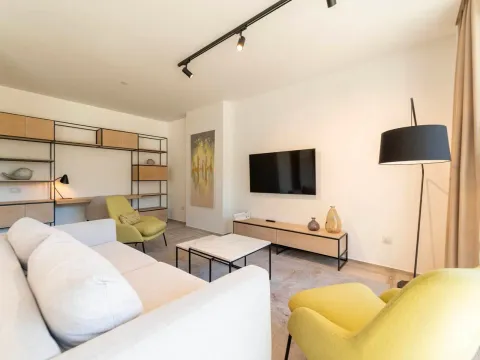 Prodaja, dvosoban stan, 94m², Kotor, Crna Gora - image 5