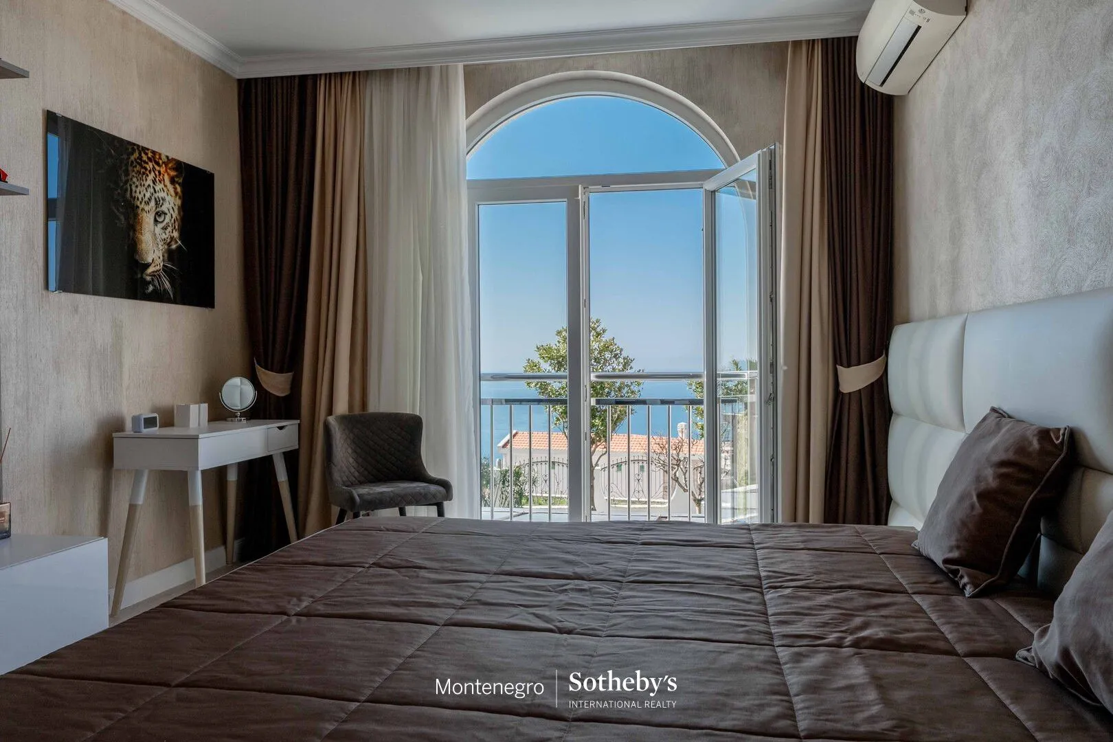 Sale, house, 410m², Blizikuće, Budva