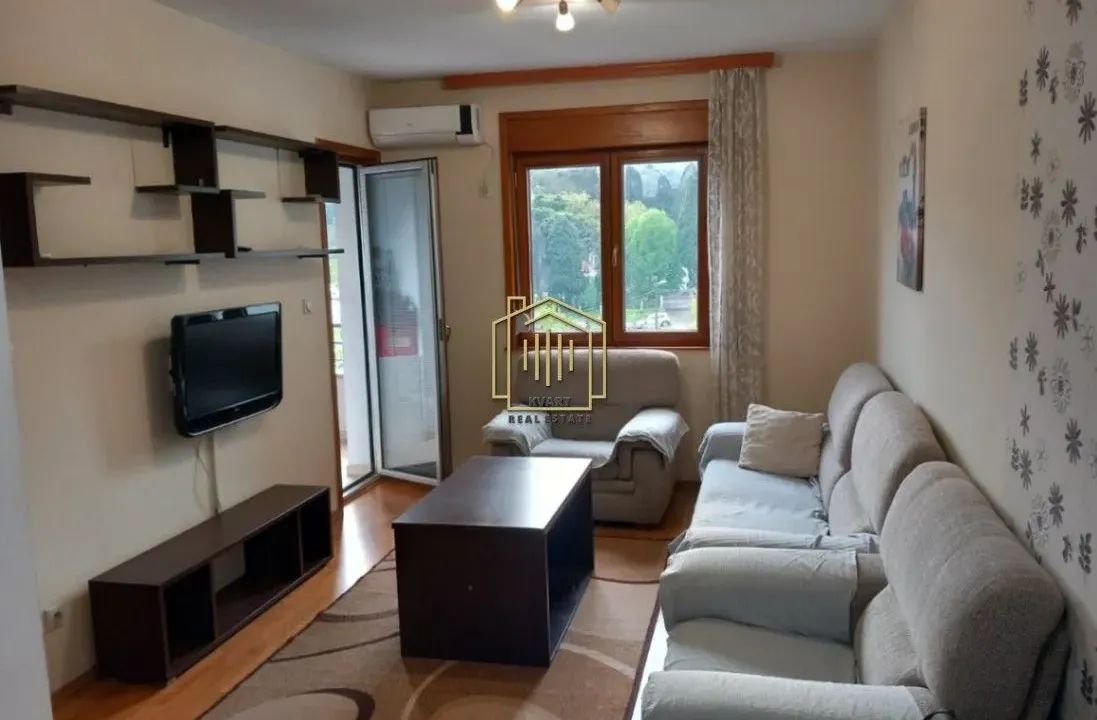 Izdavanje, jednosoban stan, 40m², Pobrežje, Podgorica