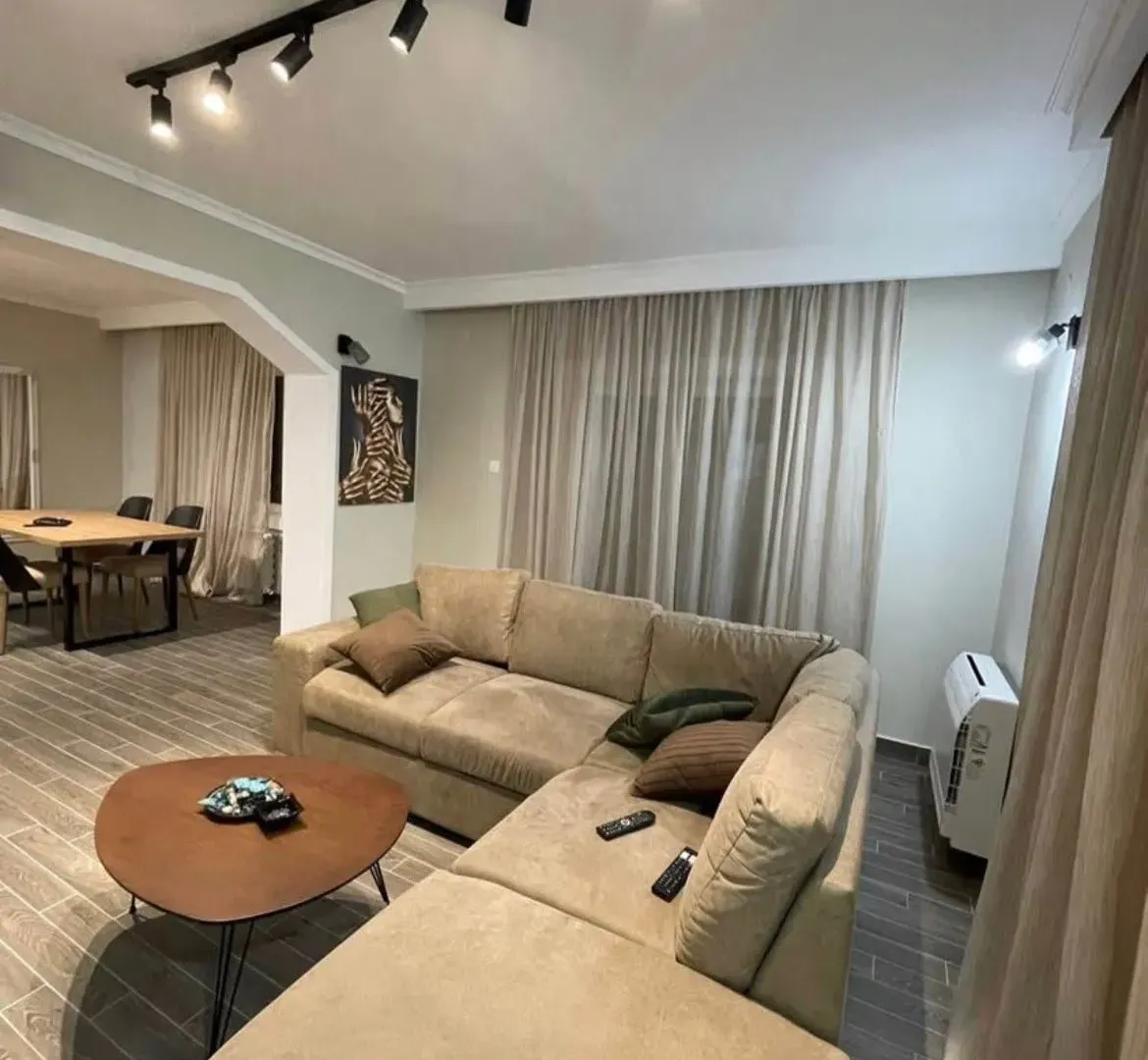 Rent, two bedroom apartment, 120m², Dumidran, Tivat
