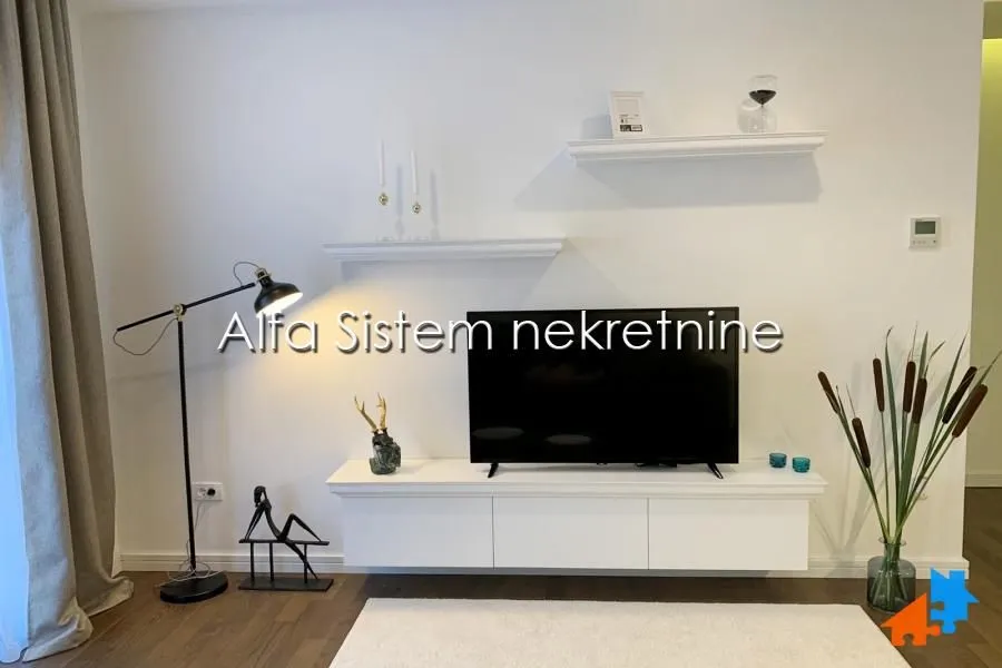 Rent, two bedroom apartment, 45m², Retenzija, Beograd