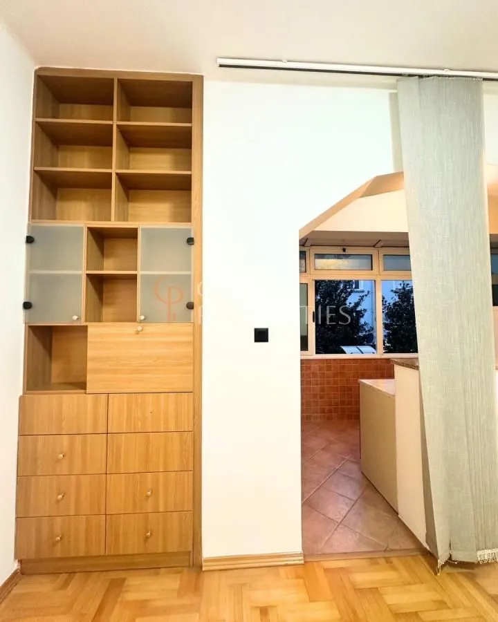 Izdavanje, poslovni prostor, 60m², Centar, Podgorica