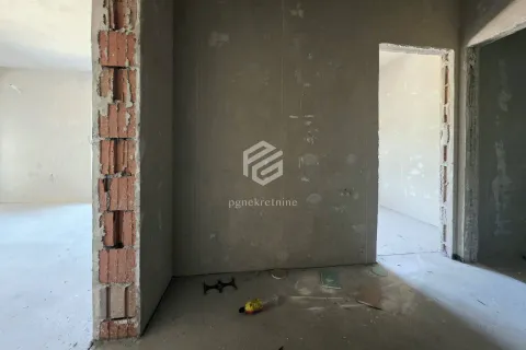 Prodaja, jednosoban stan, 47m², Konik, Podgorica - image 9