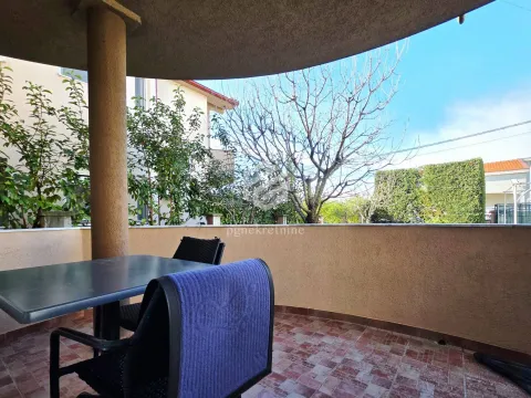 Izdavanje, kuća, 250m², Tuzi, Podgorica - image 10