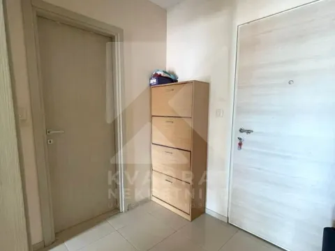 Izdavanje, jednosoban stan, 42m², Stari Aerodrom, Podgorica - image 11