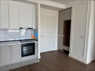 Izdavanje, trosoban stan, 72m², Savski Venac, Beograd - image 2