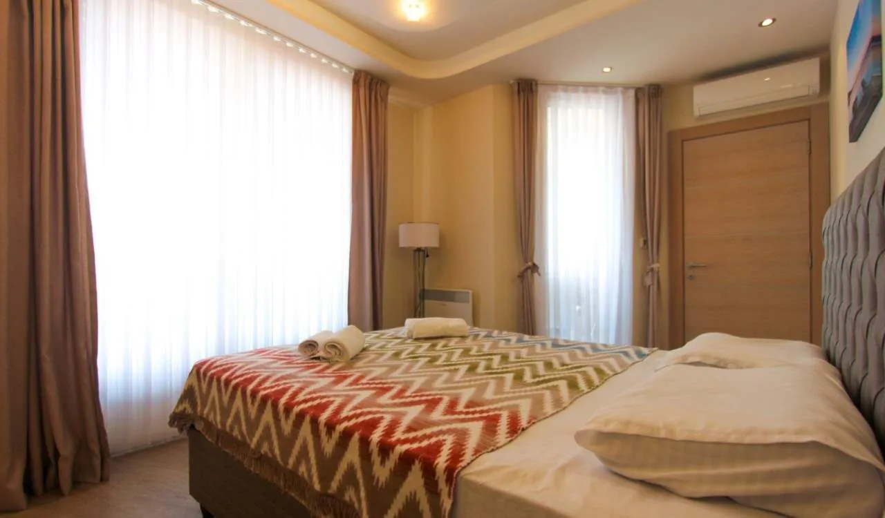 Sale, two bedroom apartment, 104m², Centar, Budva
