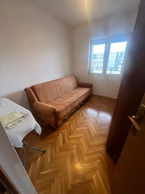 Rent, two bedroom apartment, 61m², Blok 6, Podgorica