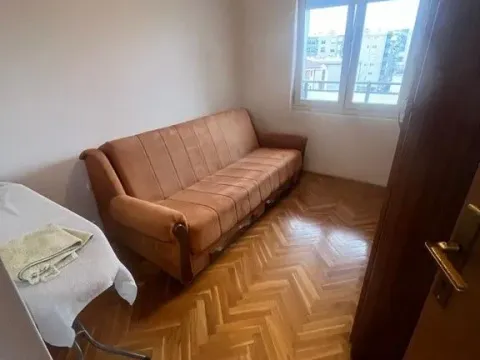 Rent, two bedroom apartment, 61m², Blok 6, Podgorica - image 8