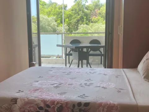 Izdavanje, jednosoban stan, 58m², Centar, Bar - image 18