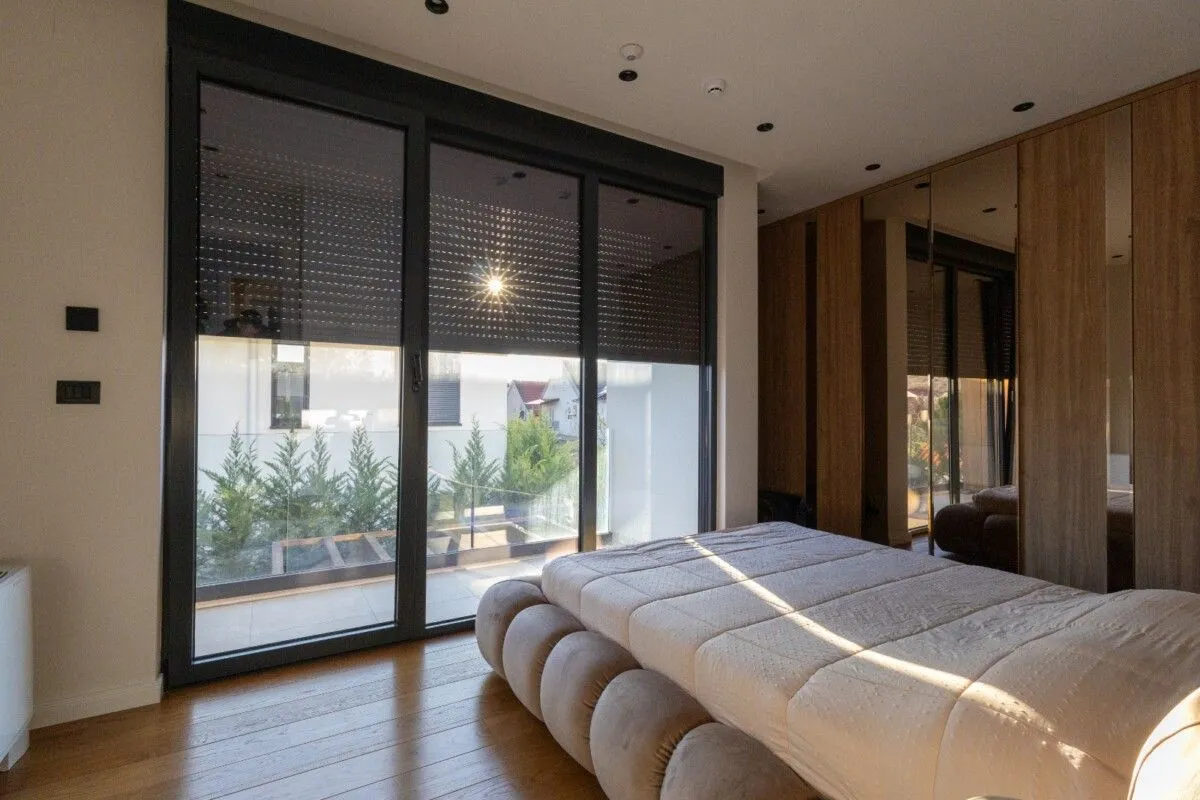 Sale, house, 250m², Gornja Gorica, Podgorica