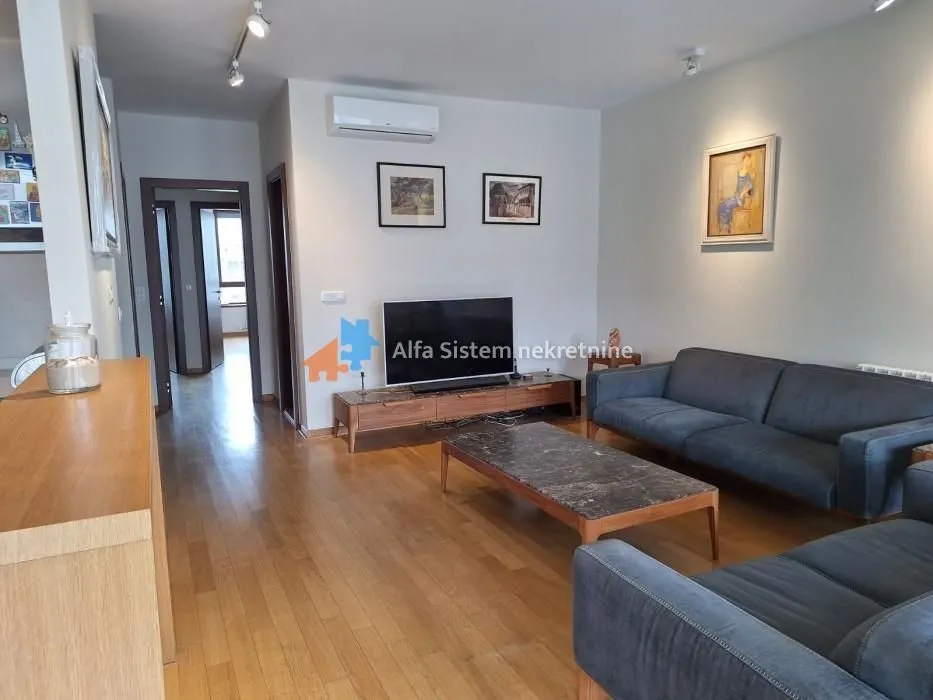 Rent, three bedroom apartment, 102m², Vračar Hram, Vračar Sve Podlokacije