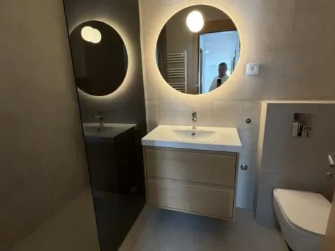 Izdavanje, četvorosoban stan, 105m², Bulevar Oslobodjenja, Novi Sad Sve Podlokacije - image 32