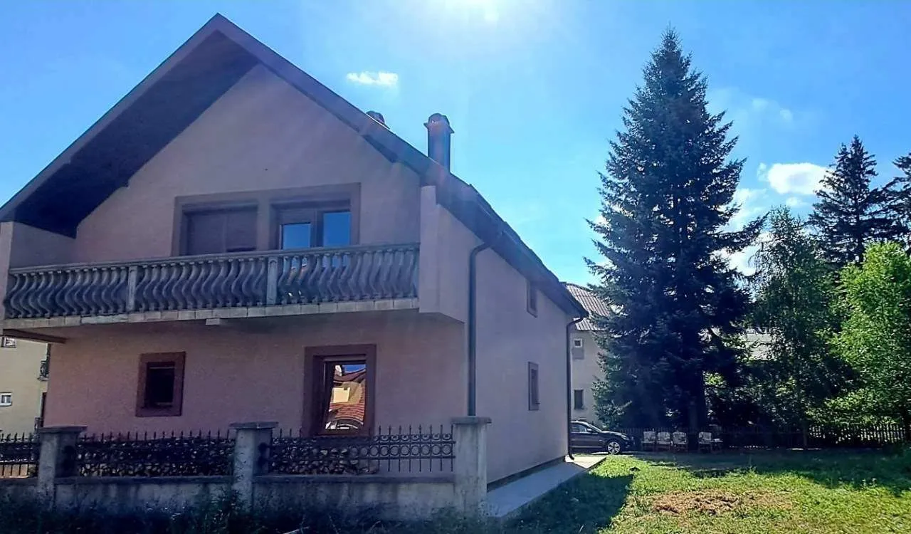 Prodaja, kuća, 155m², Centar, Kolašin