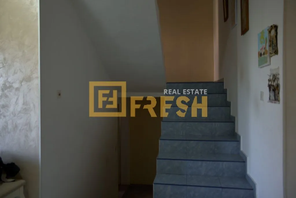 Prodaja, kuća, 300m², Zabjelo, Podgorica