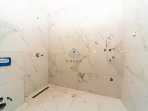 Sale, two bedroom apartment, 67m², Stari Aerodrom, Podgorica - image 2