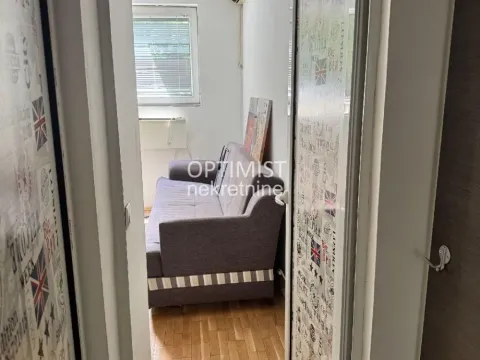 Prodaja, stan, 17m², Južni Bulevar, Vračar Sve Podlokacije - image 5