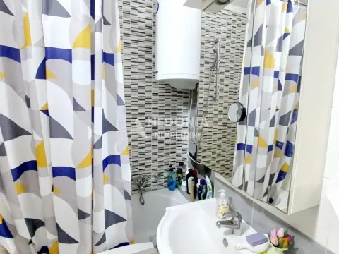 Sale, three bedroom apartment, 75m², Novi Beograd Blok 62, Novi Beograd Sve Podlokacije - image 8