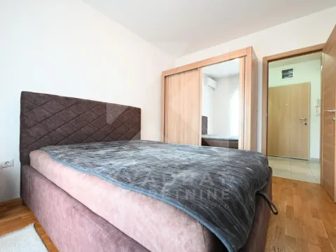 Rent, one bedroom apartment, 52m², Stari Aerodrom, Podgorica - image 8