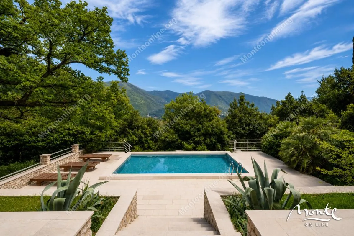 Prodaja, kuća, 188m², Sasovići, Herceg Novi