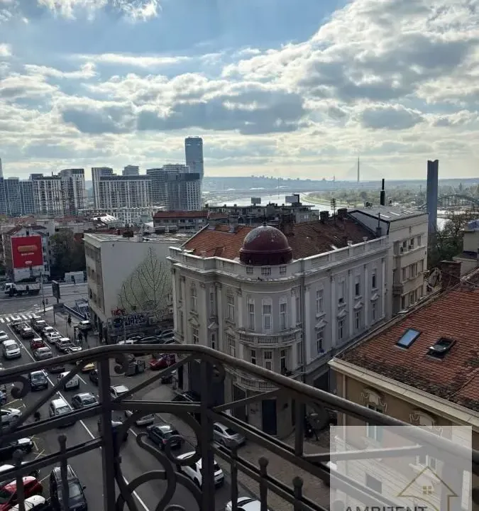 Prodaja, trosoban stan, 144m², Kosančićev Venac, Beograd