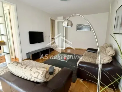 Stan in Novi Beograd Blok 67