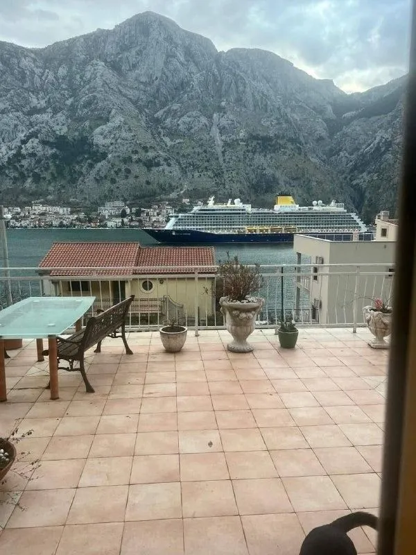 Prodaja, kuća, 172m², Muo, Kotor