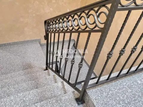 Sale, four bedroom apartment, 165m², Stari Grad, Beograd - image 17