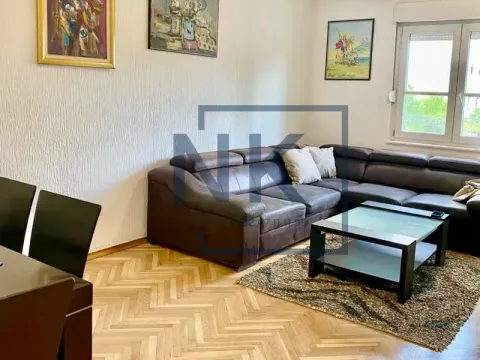 Izdavanje, dvosoban stan, 74m², Stara Varoš, Podgorica - image 4