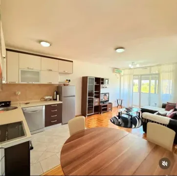 Izdavanje, dvosoban stan, 60m², 1 maj, Podgorica - image 3