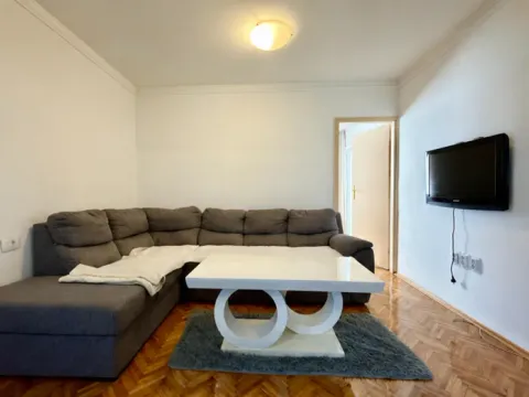 Rent, two bedroom apartment, 64m², Centar, Bar - image 2