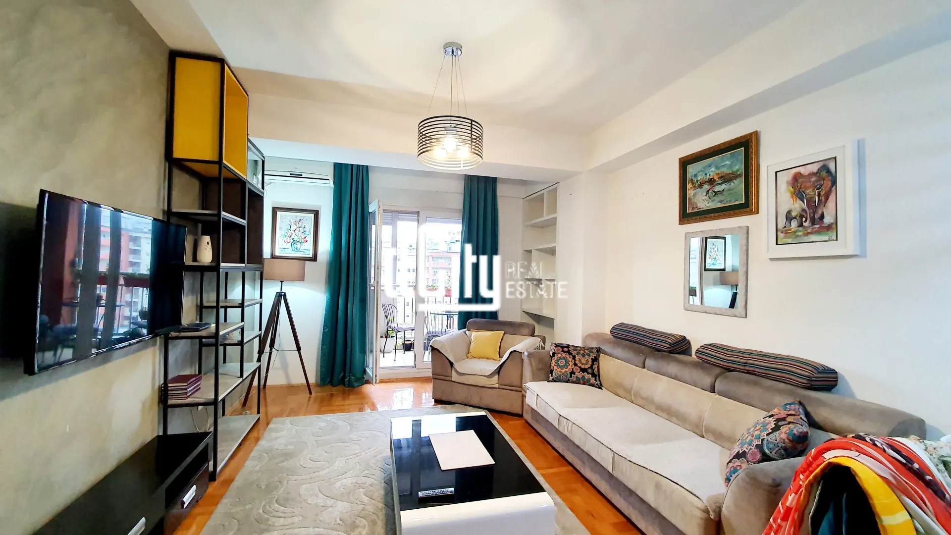 Izdavanje, dvosoban stan, 70m², City Kvart, Podgorica