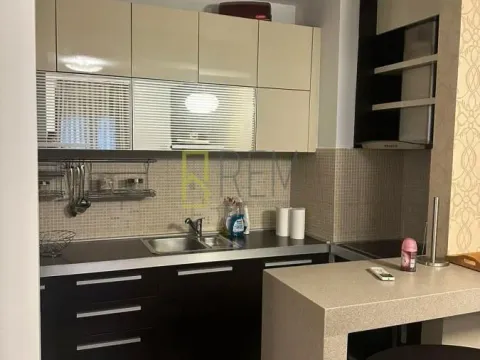 Prodaja, dvosoban stan, 77m², Gorica C, Podgorica - image 9