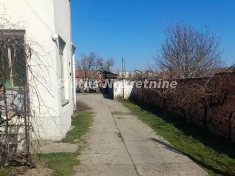 Prodaja, kuća, 180m², Centar, Inđija - image 14