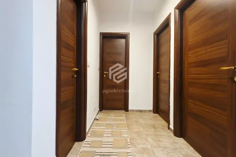 Prodaja, dvosoban stan, 66m², Stari Aerodrom, Podgorica - image 6