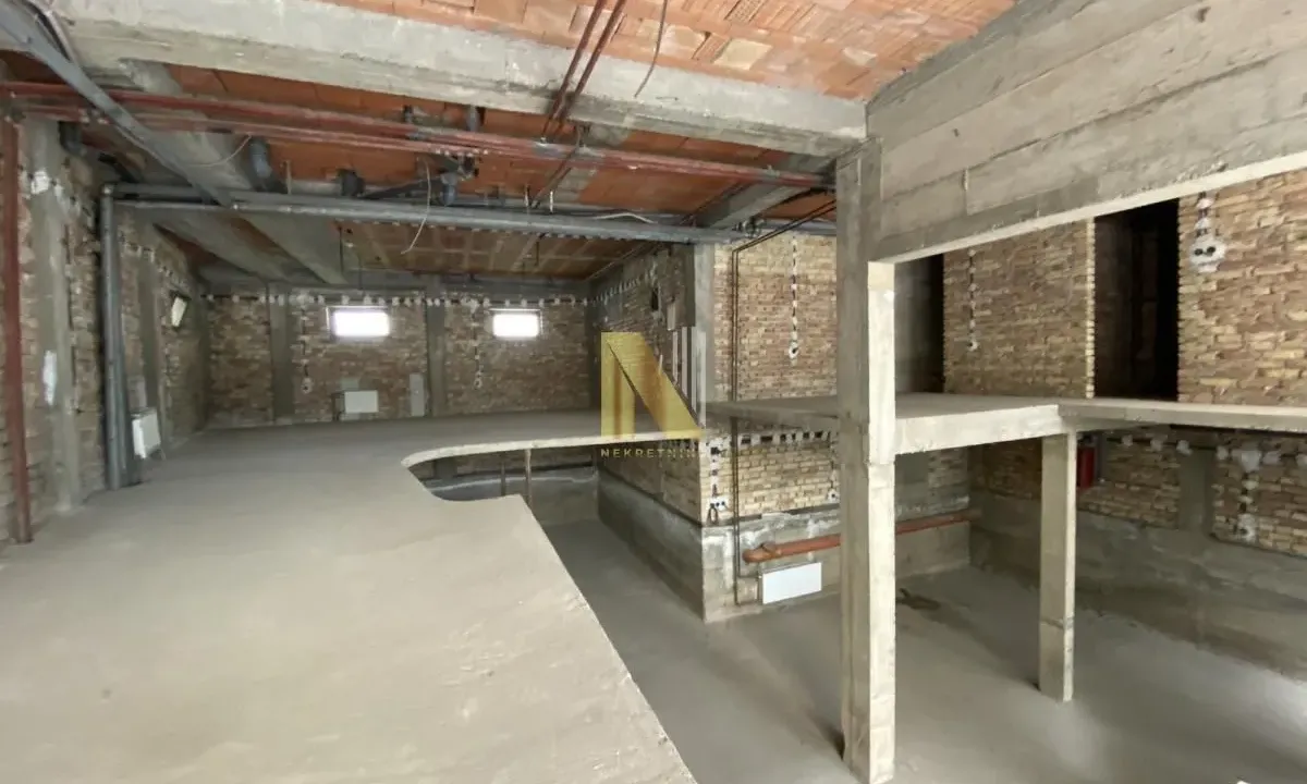 Sale, office space, 148m², Podbara, Novi Sad Sve Podlokacije