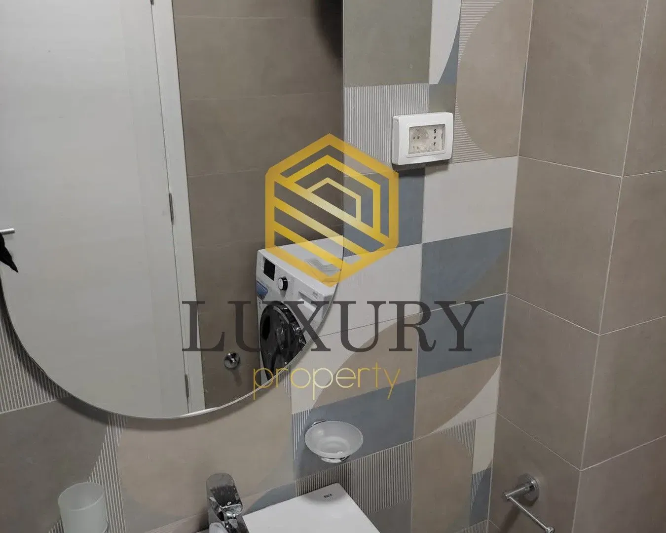 Izdavanje, jednosoban stan, 40m², Pobrežje, Podgorica