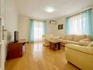 Prodaja, trosoban stan, 87m2, Sveti Stefan, Budva