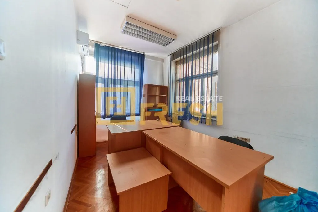 Rent, office space, 345m², Centar, Podgorica