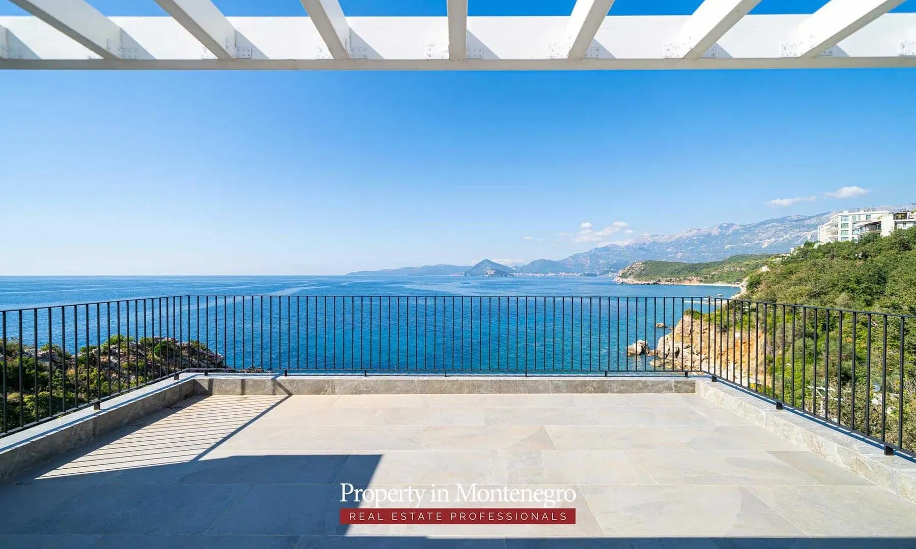 Sale, house, 310m², Rijeka Reževići, Budva