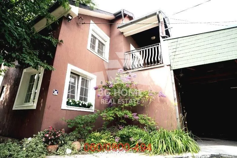 Sale, house, 188m², Palilula Sve Podlokacije, Beograd