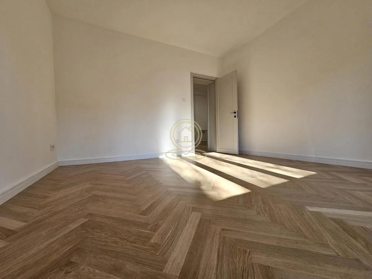 Prodaja, trosoban stan, 85m², Stari grad, Novi Sad