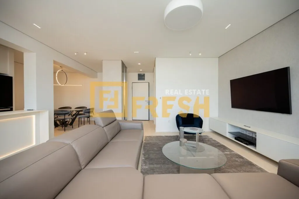 Sale, three bedroom apartment, 135m², Master Kvart, Podgorica
