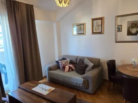 Izdavanje, jednosoban stan, 48m2, Kruševac, Podgorica Izdavanje, jednosoban stan, 48m2, Kruševac, Podgorica