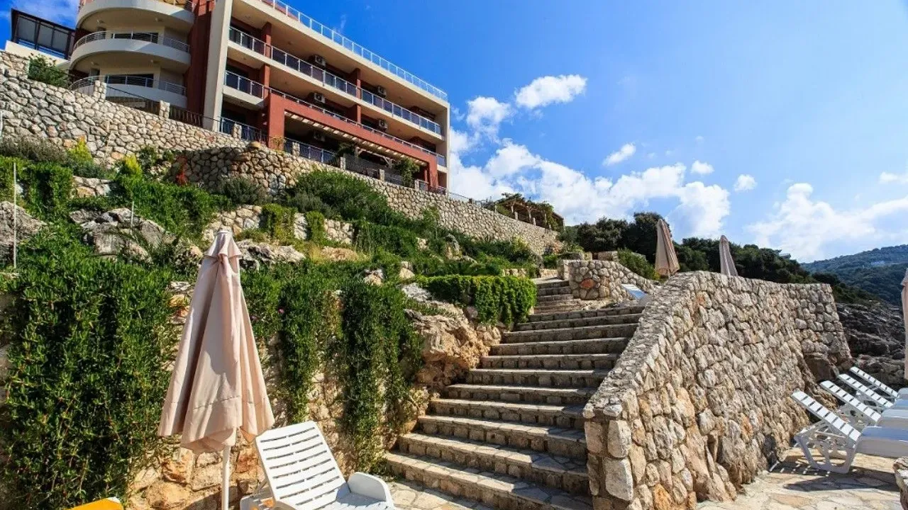 Prodaja, stan, 75m², Dobra Voda, Bar